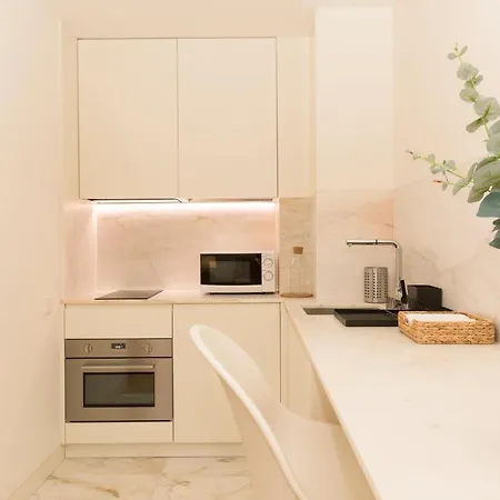 Downtown Flat By Lovelystay Apartamento